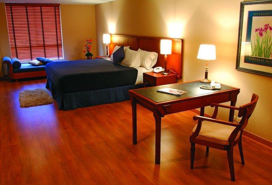 Hotel Estelar Suites Jones Bogotá Oda fotoğraf