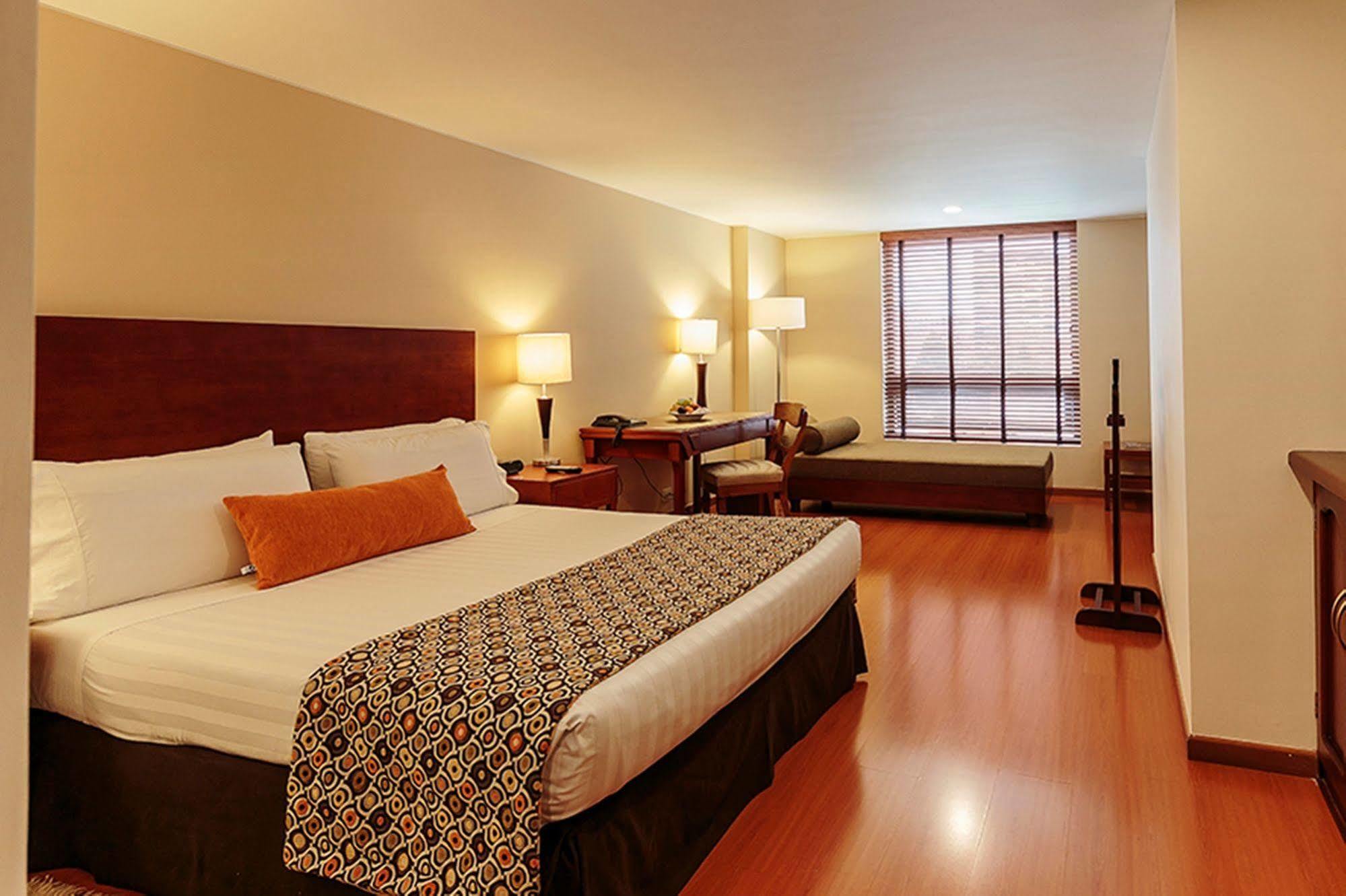 Hotel Estelar Suites Jones Bogotá Dış mekan fotoğraf