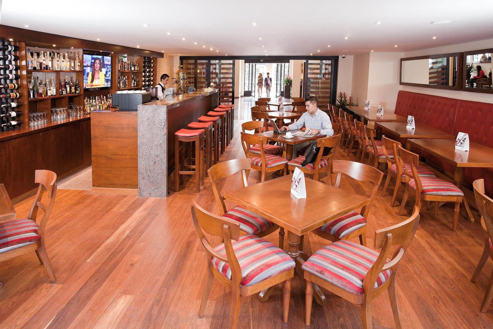 Hotel Estelar Suites Jones Bogotá Dış mekan fotoğraf