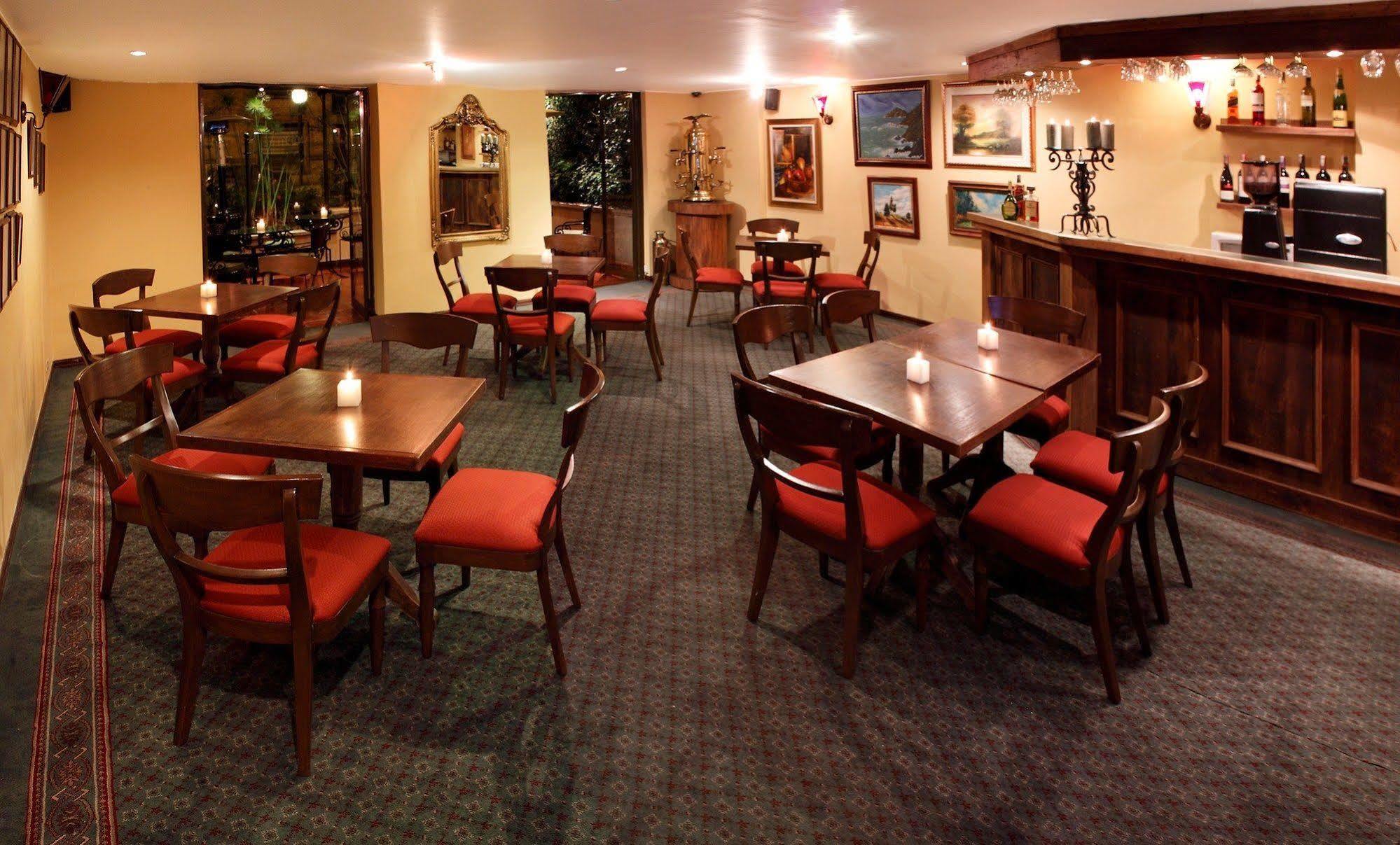 Hotel Estelar Suites Jones Bogotá Restoran fotoğraf